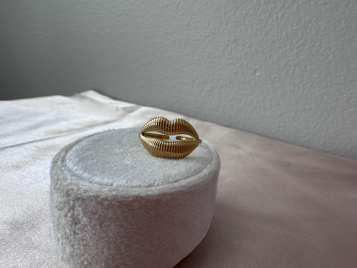 Gold Lip Ring | Sculpted Stainless Steel Adjustable Band