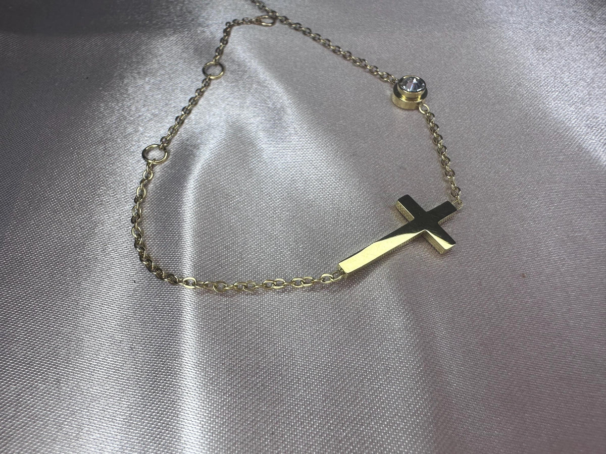 Gold Cross Bracelet – Stainless Steel Dainty Christian Jewelry, Adjustable Chain