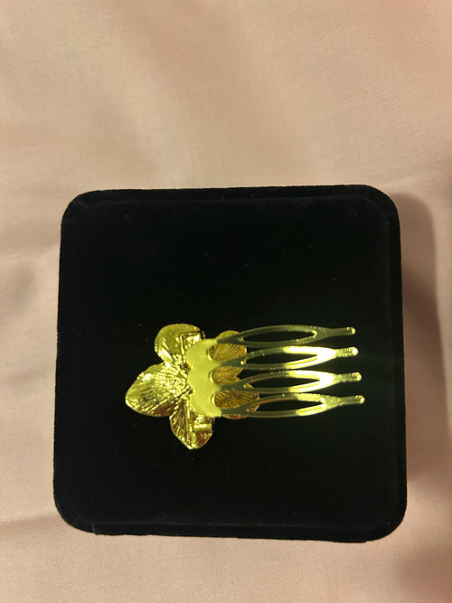 18K Gold Flower Hair Comb with Pearl | Minimalist Floral Wedding Accessory
