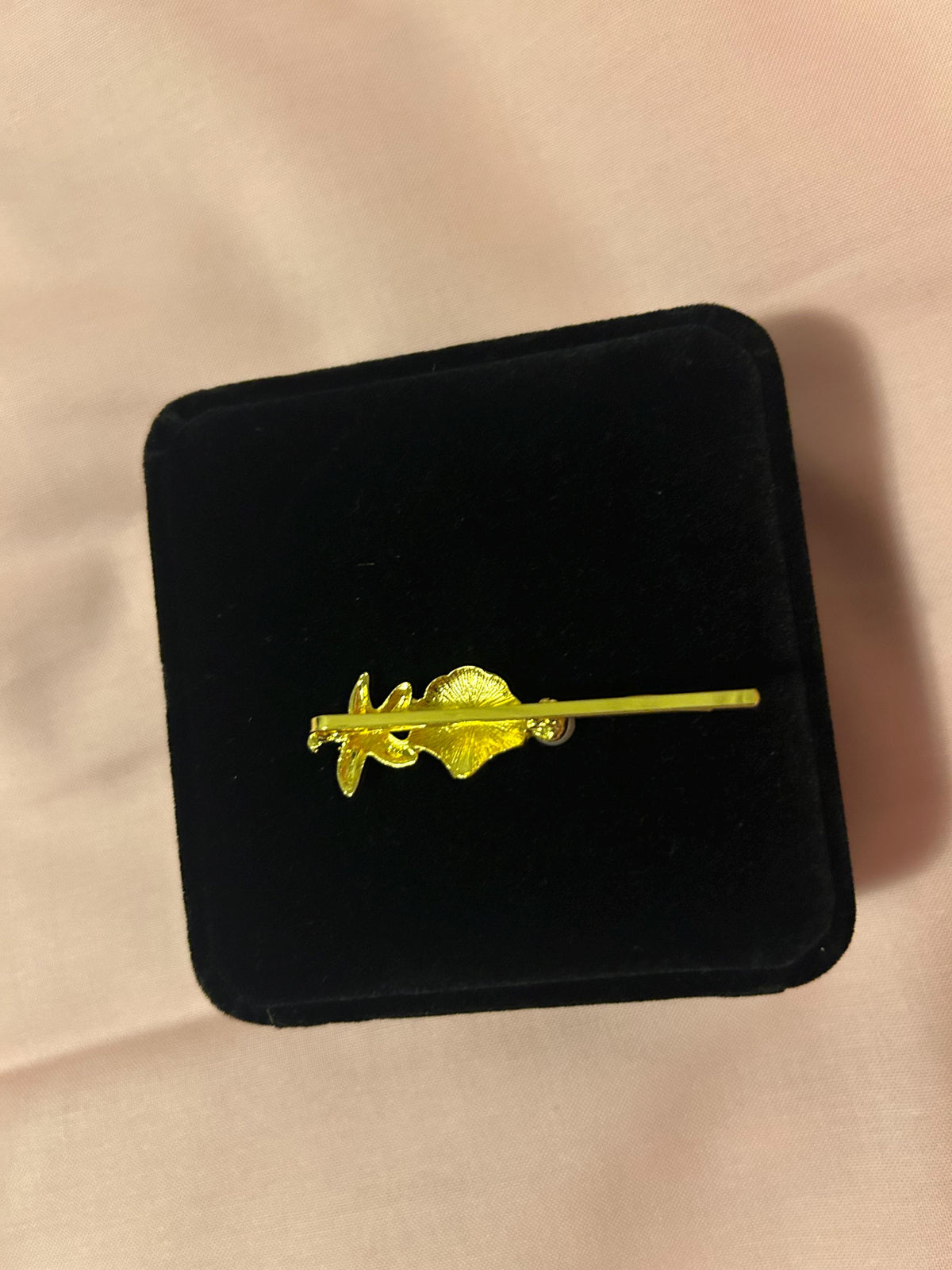 18K Gold Seashell Starfish Hair Clip with Pearl | Coastal Beach Accessory