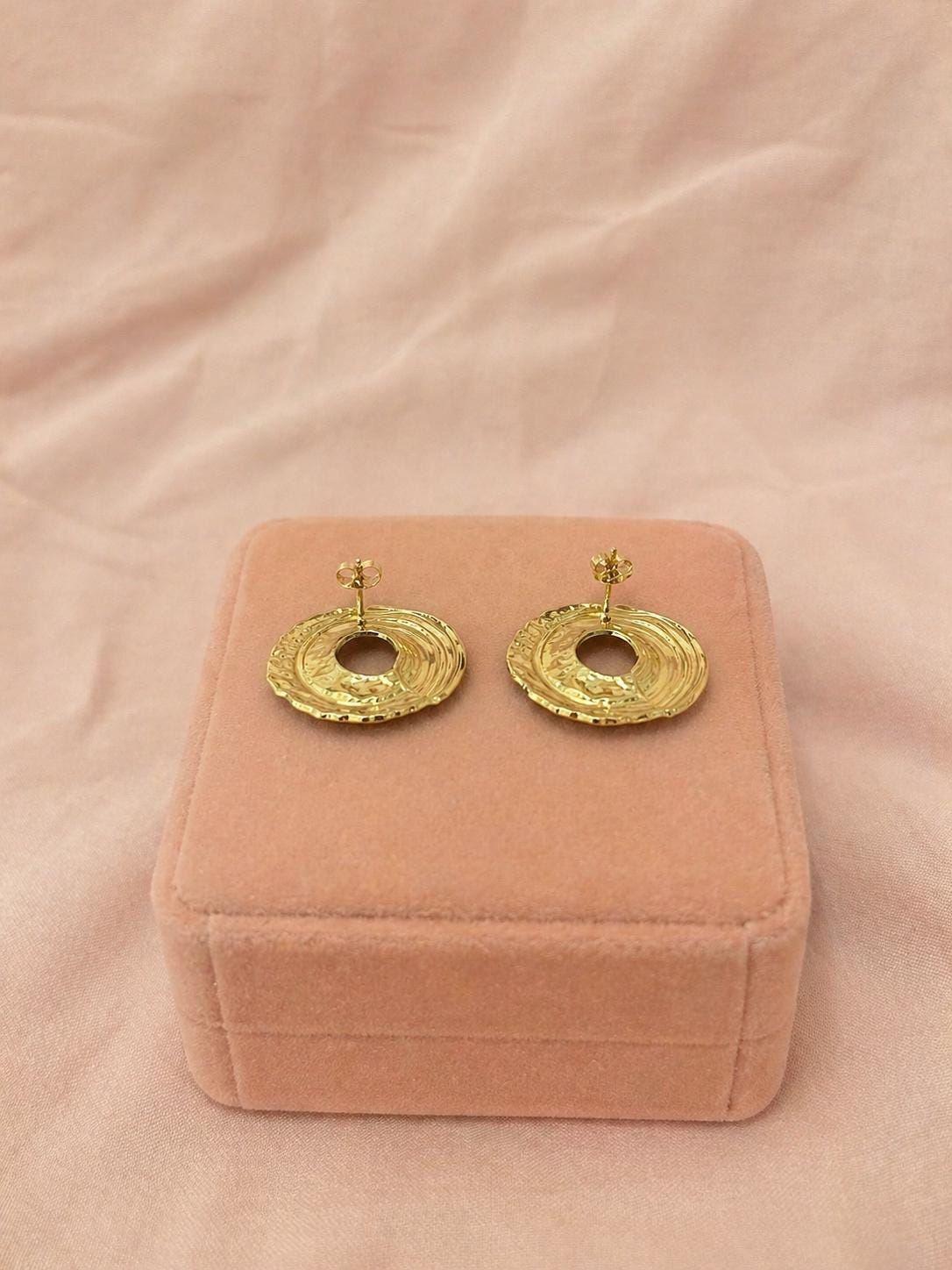 Textured 18K Gold Plated Hoop Stud Earrings – Minimalist Stainless Steel Statement Studs