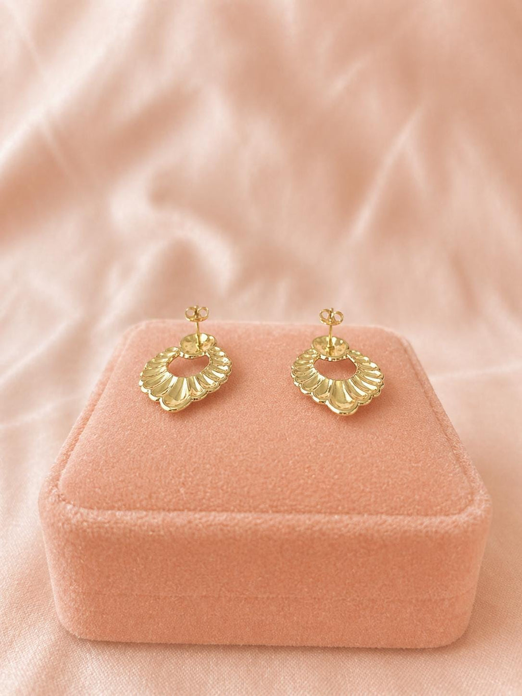 18K Gold Plated Oval Drop Earrings, Vintage Style Statement Dangle Jewelry