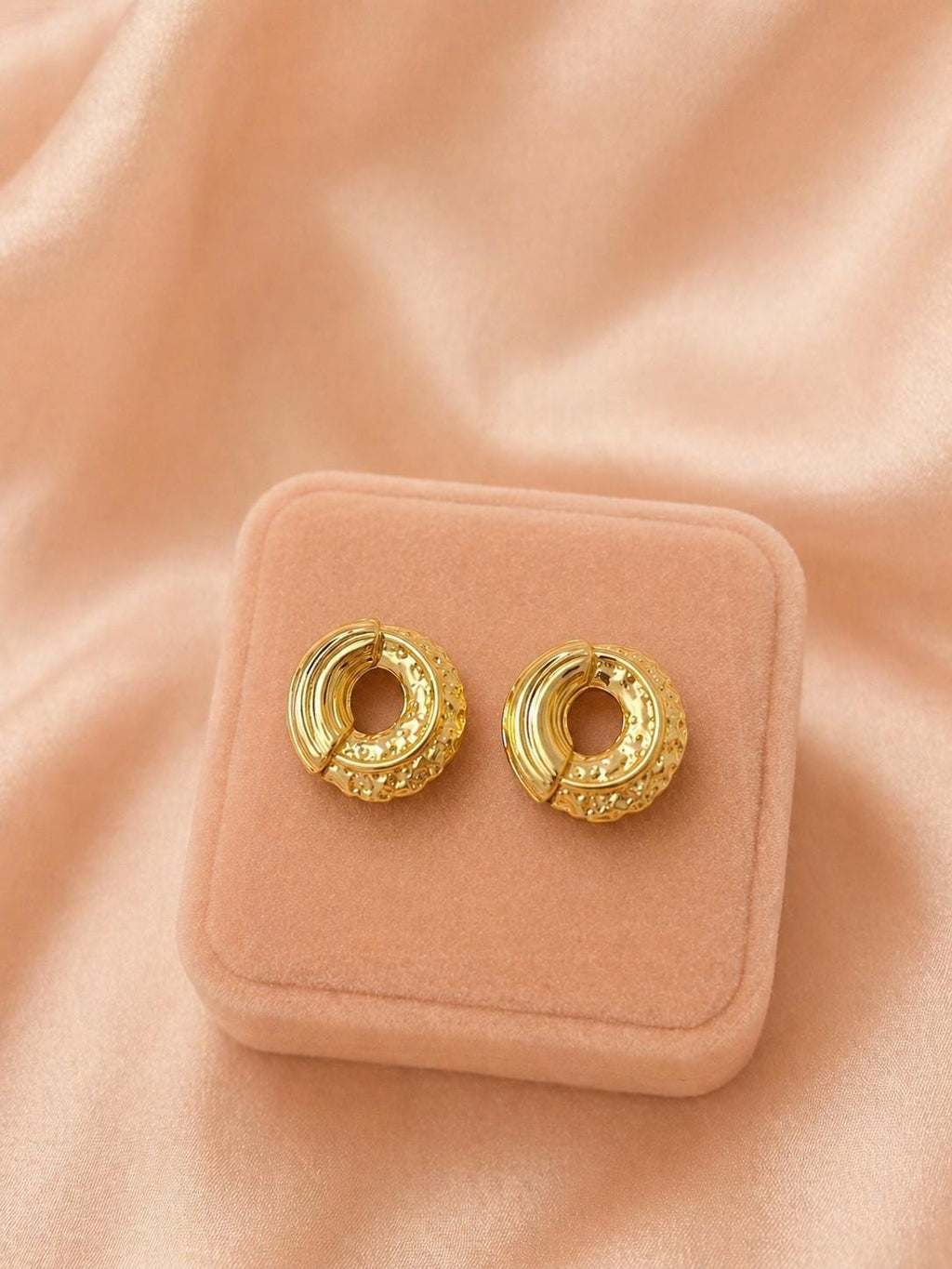 Textured 18K Gold Plated Hoop Stud Earrings – Minimalist Stainless Steel Statement Studs