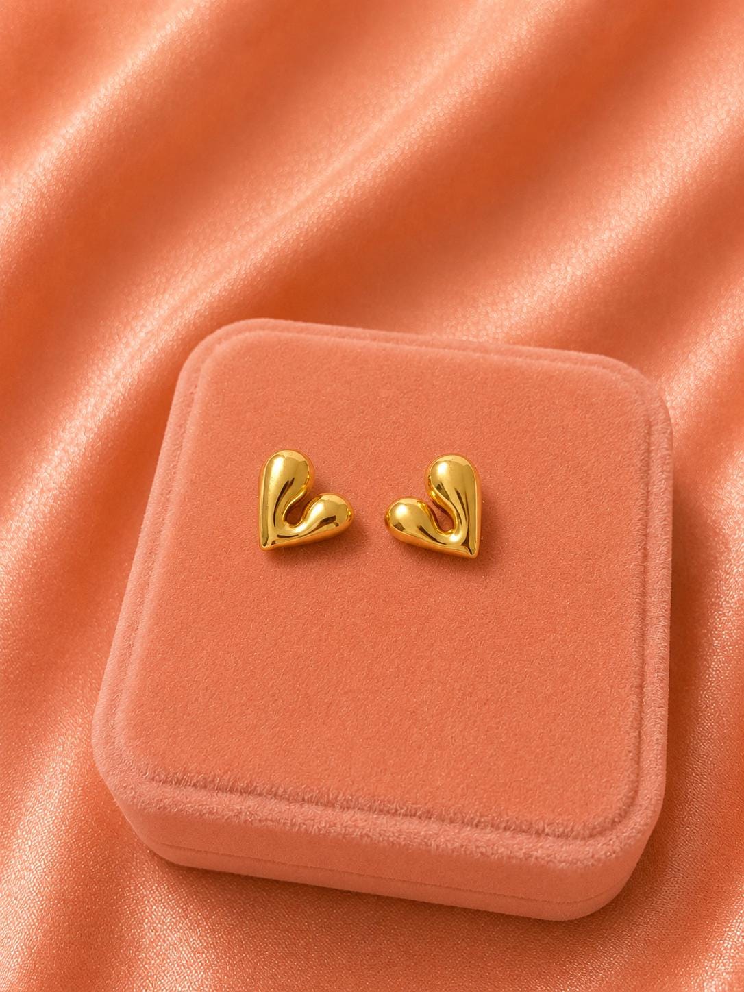 18K Gold Plated Sculpted Heart Stud Earrings, Minimalist Everyday Jewelry