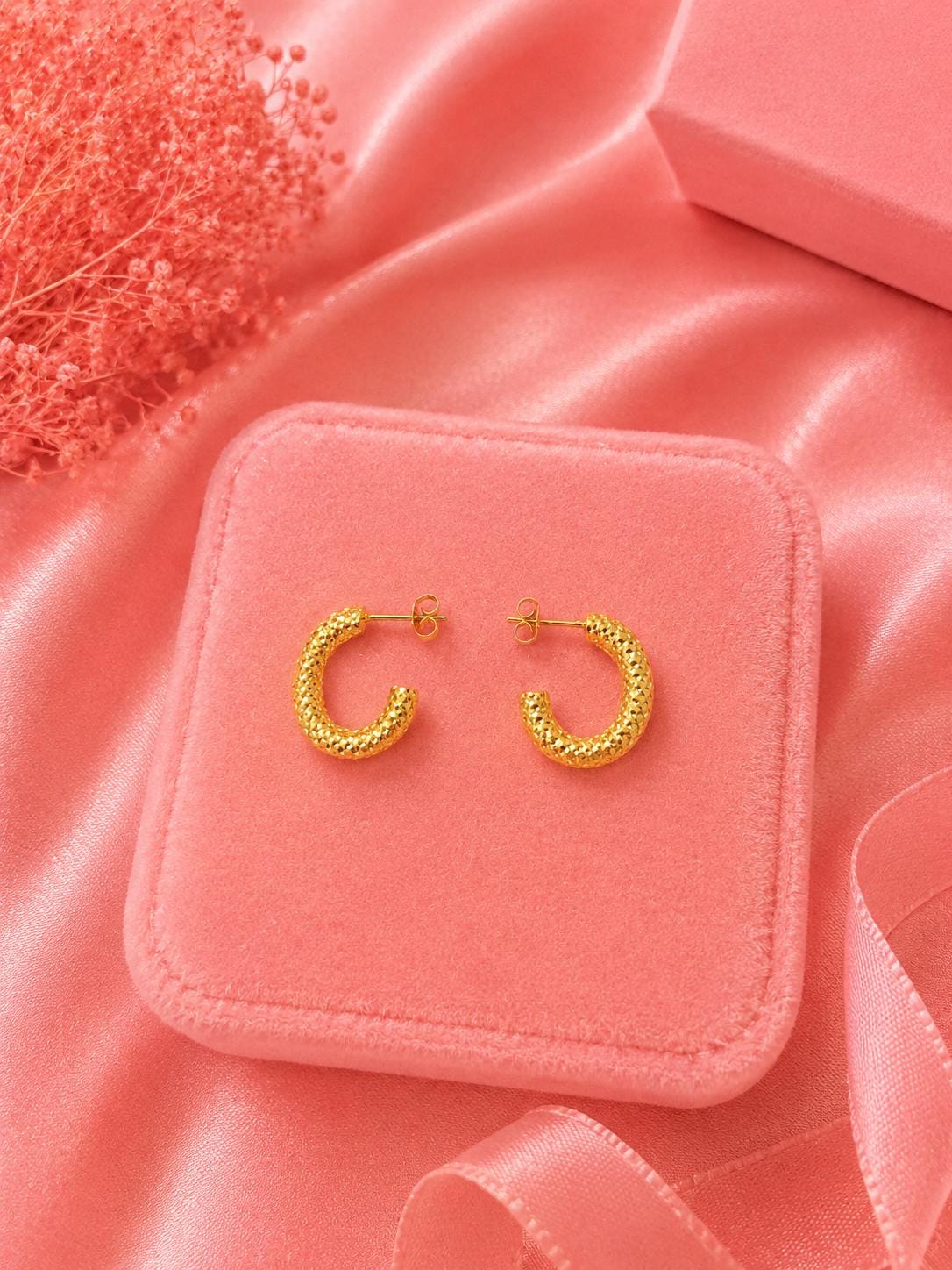 Textured 18K Gold Plated Hoop Earrings, Chunky Minimalist Statement Jewelry